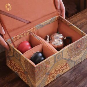 Ấm trà bạc chế tác thủ công tinh xảo ATB130