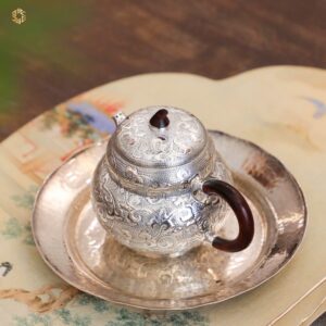 Ấm trà bạc chế tác thủ công tinh xảo ATB134